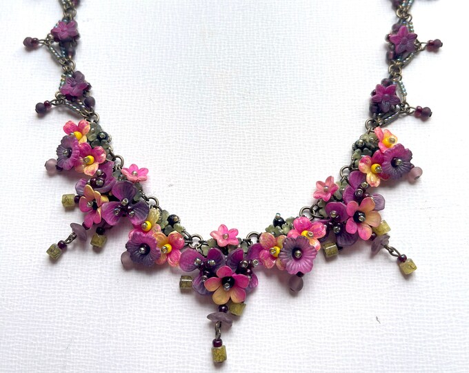 Vintage COLLEEN TOLAND pansy Beaded Flower Necklace Floral Handcrafted