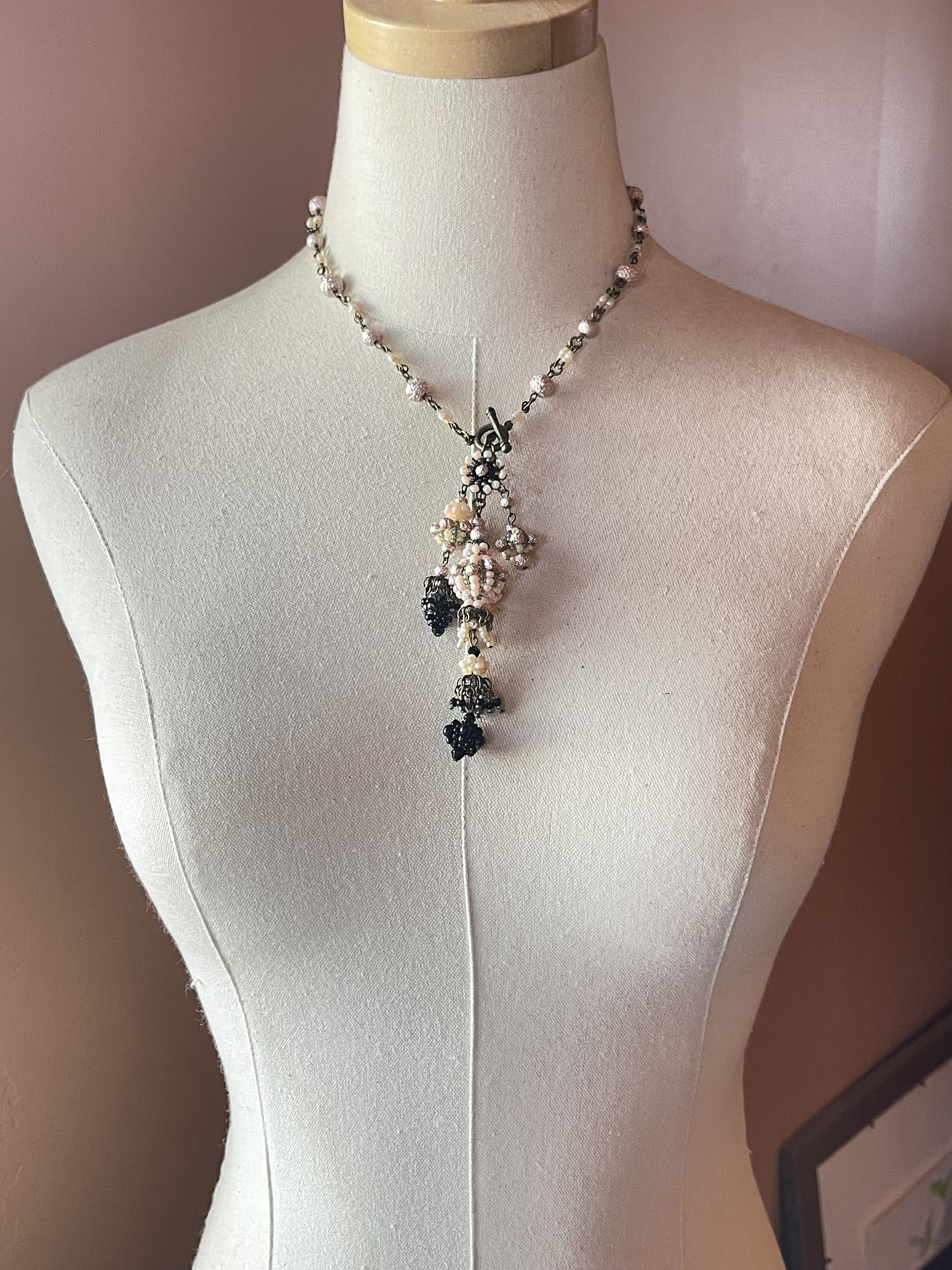 ヴィンテージ COLLEEN TOLAND ピンク ブラック トグル タッセル