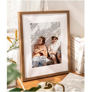 8x10 Picture Frame with Mat for 5x7/ 6x8 Photo, Hand-Gilded