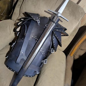 Witcher sword plus scabbard, single or double.