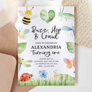 Könnte beinhalten: Eine bunte Einladungskarte mit einer Aquarell-Illustration von Insekten und Blumen. Der Text auf der Karte lautet "Buzz, Hop & Crawl Over to Celebrate Alexandria Turning One. Please join us Saturday, July 2nd at 1pm 123 Crawley St, Vic 4557 Meg - 123.456.7890"