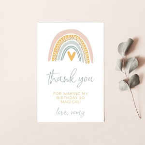 Cartão de agradecimento de aniversário arco-íris, boho coração meninas festa colorida modelo editável para impressão pastel rosa e amarelo download instantâneo DIY Z53