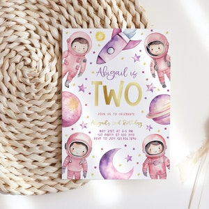 Faire-part d'anniversaire astronaute rose pour les filles, modèle modifiable galaxie de l'espace planète fusée imprimable téléchargement immédiat DIY Z356
