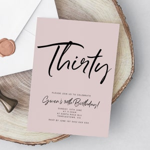 Frauen Geburtstag Einladung, Modern Minimalist Blush Pink Script editierbar druckbare Sofort Download 30.40.50. Meilenstein Party Erwachsene Z60