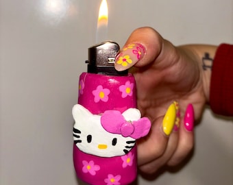 Support à briquet fait main Hello Kitty en argile