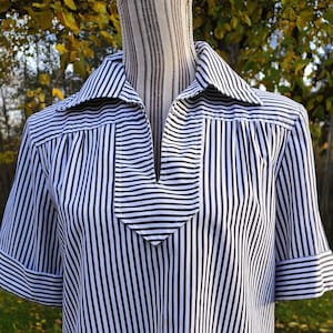 Vintage 80s Striped Cotton Blouse - Summer Loose V-Neck Top - Short Sleeve Stripe Print Women’s Shirt