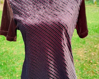 Vintage Womens High neck, Velour top for cristmas, warm velvet Sweater womens pulloverTopvintage womens velour top striped print size Medium
