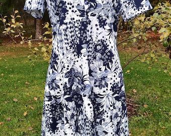 Vintage jaren 70 bloemenjurk, marineblauw, boho-moderne stijl (maat EUR 42)