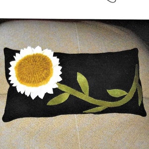 PATRÓN de almohada Daisy - Gancho de alfombra, Proddy, Aplique de lana - Flor de primavera, Margarita de verano, Girasol de otoño, Poinsettia de Navidad
