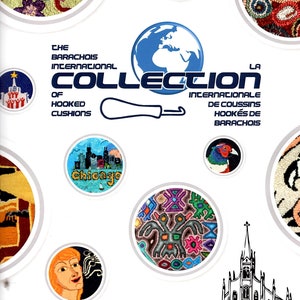 Könnte beinhalten: Eine farbenfrohe Broschüre für die Barachois International Collection of Hooked Cushions. Die Broschüre zeigt eine Vielzahl von Designs für gehäkelte Kissen, darunter eine Stadtlandschaft, einen Vogel und eine Kirche. Der Text auf der Broschüre lautet "The Barachois International Collection of Hooked Cushions" und "La Collection Internationale de Coussins Hookés de Barachois".