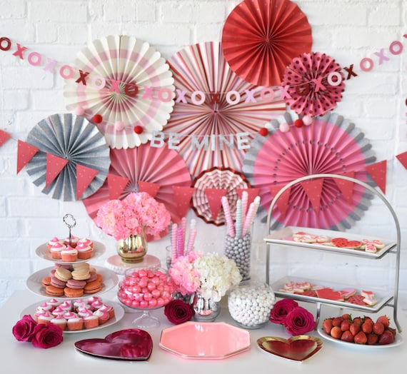 Valentine's Day Decoration Kit / Valentine's Day / Valentine's Day Party / Valentine's Day Banner / Valentines Day Party Decor