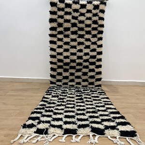 MOROCCAN HALLWAY RUG , Handmade Checkered runner rug , Black and White moroccan rug, Custom Beni ourain rug, Genuine wool rug, runner carpet