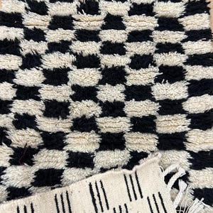 MOROCCAN HALLWAY RUG , Handmade Checkered runner rug , Black and White moroccan rug, Custom Beni ourain rug, Genuine wool rug, runner carpet