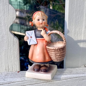 Vintage Hummel Goebel 13/0 “meditation”- Girl With Basket and