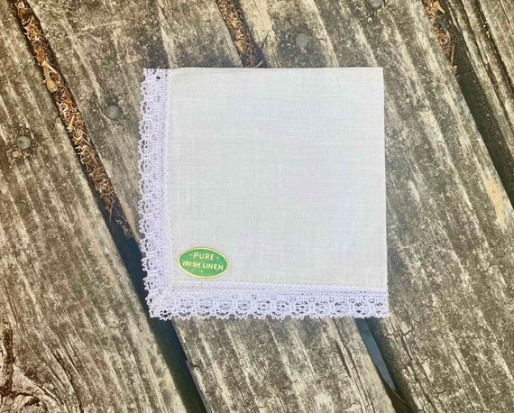 Vintage Pure Irish Linen Handkerchief with Lace D… - image 2