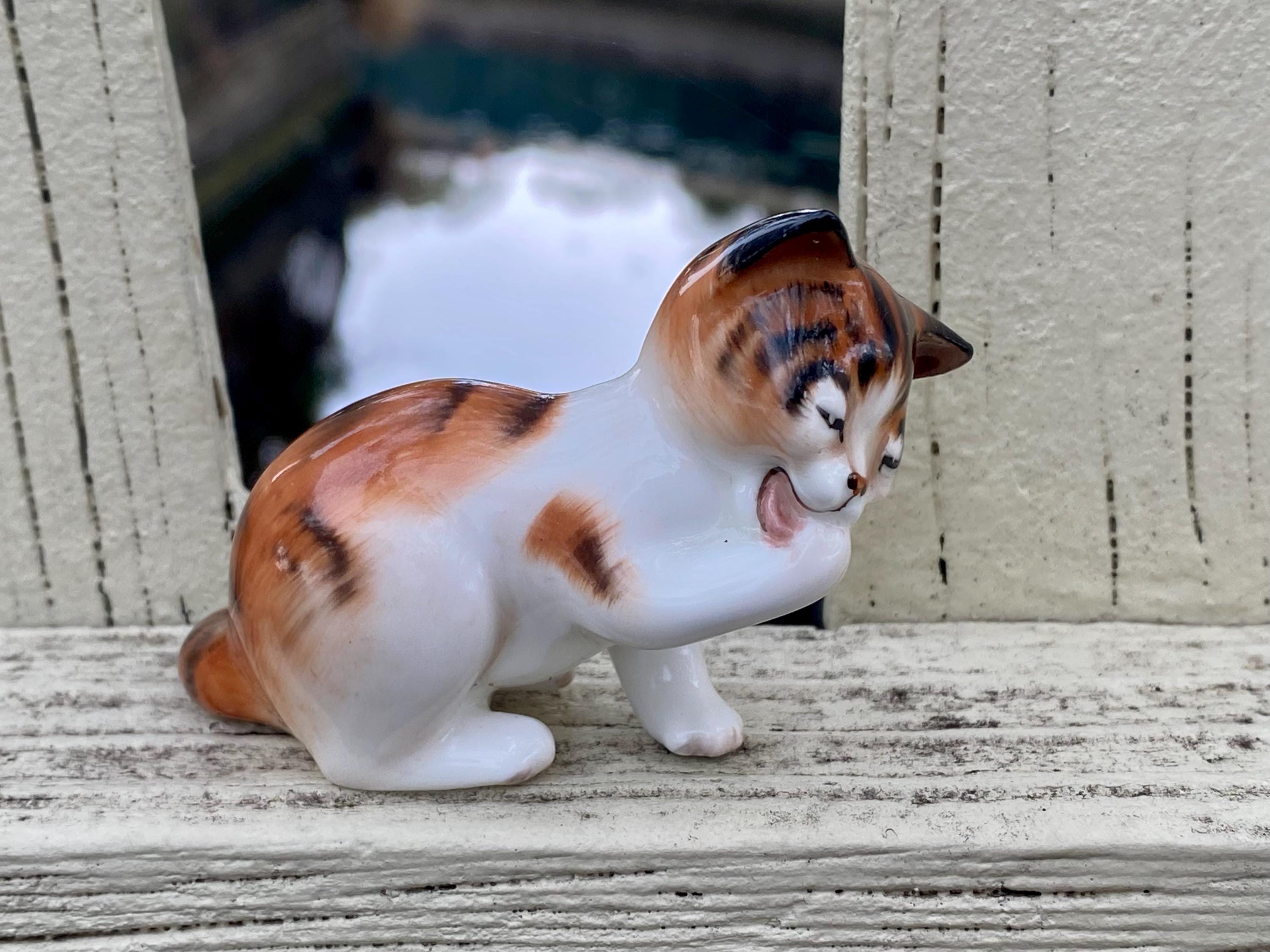 ロイヤルドルトン（猫の置物) ロイヤルドルトンの猫 - Etsy 日本