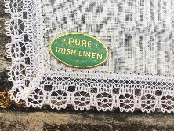 Vintage Pure Irish Linen Handkerchief with Lace D… - image 7