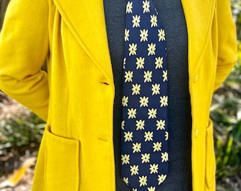 Vintage Retro Gianni Versace Couture Designer Navy Blue and Yellow Flowers 100% Silk Tie Made in Italy - Designer Ties