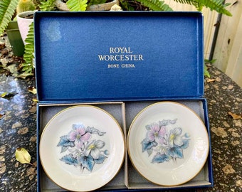 Vintage Set of Two Royal Worcester Fine Bone China Floral Vintage Set of Two Royal Worcester Fine Bone China Floral