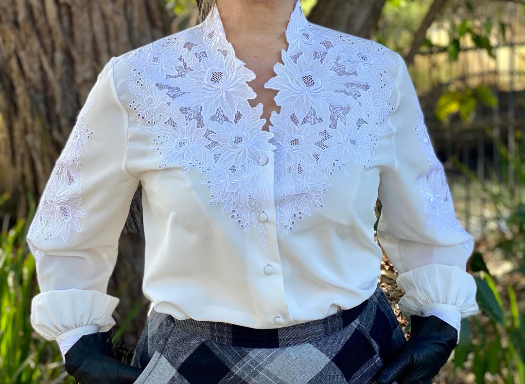 新品　Eaphi VINTAGE LIKE LACE BLOUSE white VINTAGE LIKE LACE BLOUSE