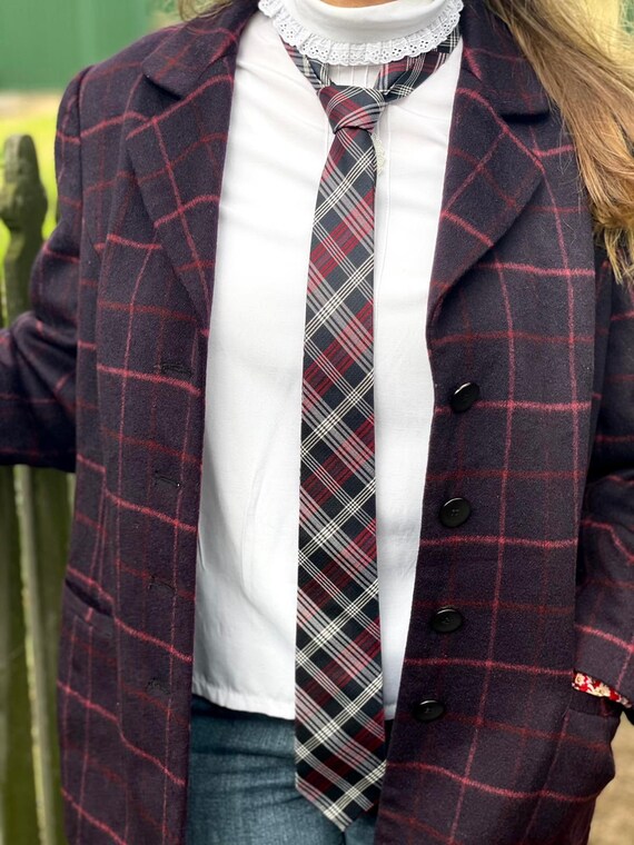 Red Black and White Striped Calvin 