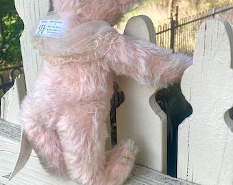 Vintage Rare Collectible Dean's Rag Book by Amanda Heugh- LUCY