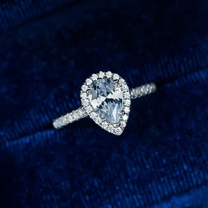 18K White Gold Pear Cut Moissanite Ring: 1.5ct Diamond Alternative