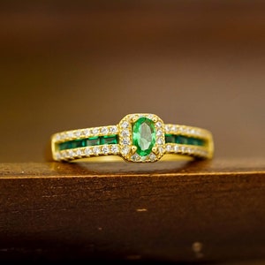 Dainty Green Tsavorite Ring, Handmade 9K/14K/18K Solid Gold Genuine Tsavorite Ring, Real Tsavorite, Gift For Her