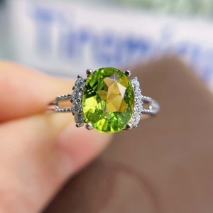 Natural Peridot and Diamond Ring August Birthstone Rings/Gifts for Women Peridot 925 Sterling Silver Ring Valentine's Day Gifts for Her