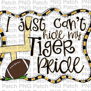 Könnte beinhalten: Eine schwarze und goldene Grafik mit einem Fußball und einem Fußballtor. Der Text lautet "Ich kann meinen Tiger-Stolz einfach nicht verstecken".
