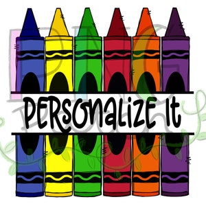 Può includere: Un set di sette pastelli colorati con il testo "Personalizza" in lettere nere al centro.