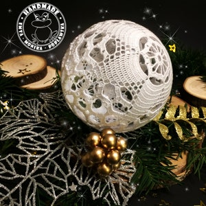 Large lace bauble Christmas tree decoration White crochet ball Wedding garland Table centerpiece Baby room decor Hanging ornament Folk art