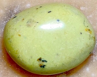2' Green Opal Palm Stone