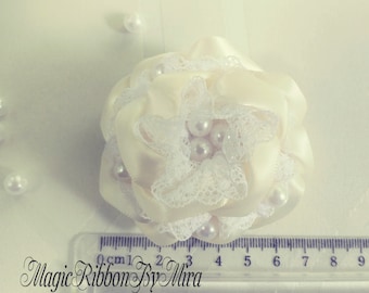 Ivory Lace Pearl Flower Hair Clip Brooch, First Communion Hairpiece, Flower Girl hair flower, Ivory Bridal hair piece, White Rose Fascinator