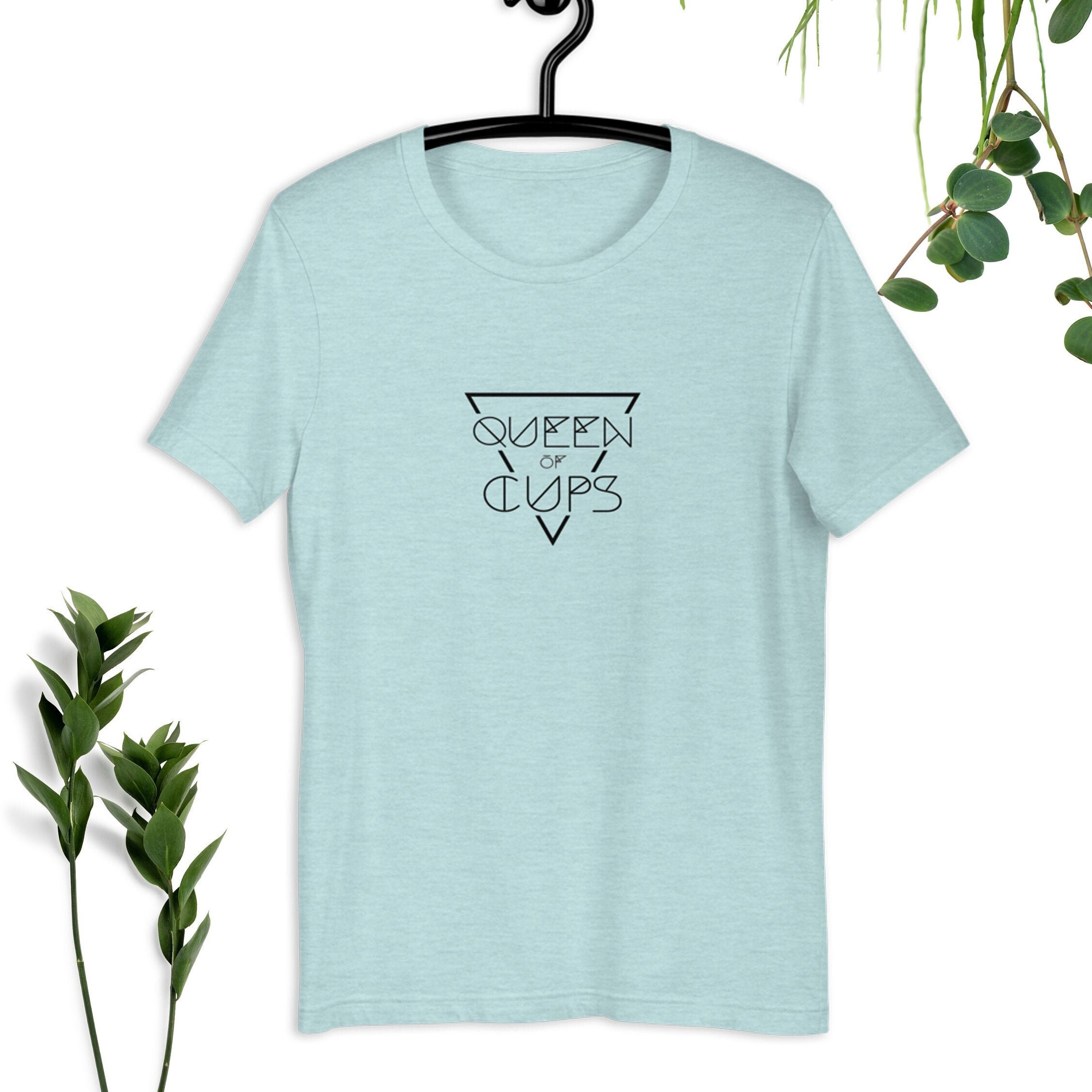 Queen of Cups Unisex Tshirt Tarot Queen Tee Minimalist Etsy Canada