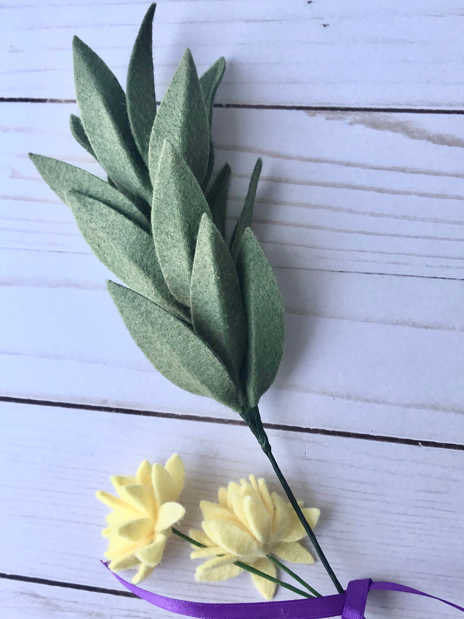 Sage Felt Leaf Stems Artificial Sage Greens Felt Foliage Etsy Denmark