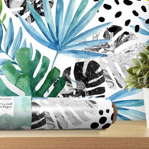 Tropical Floral Palm Wallpaper - Peel and Stick Wallpaper - Home Decor - Wall Mural - Wall Art - Removable Wallpaper - Floral Art - MW1001