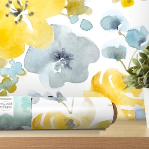 Watercolor Yellow Floral Wallpaper - Peel and Stick Wallpaper - Home Decor - Wall Mural - Wall Floral Art - Removable Wallpaper - MW1041sm
