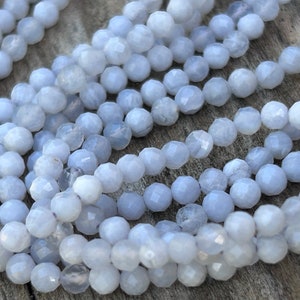 Agate bleue dentelle perles facettée, 10 perles facettes gemme naturelle tons bleu/parme, pierre naturelle 3,2mm image 1