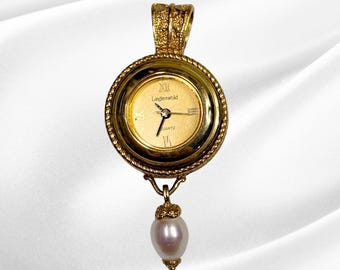 Vintage Lindenwold Watch Pendant Gold Tone Quartz Floral Medallion Pearl