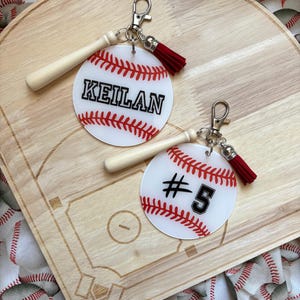 Personalisierte Baseball Schlüsselanhänger - Acryl Schlüsselanhänger - Little League Geschenke - Trainer Geschenke - Individuelle Geschenke - Benutzerdefinierte Baseball - Schlüsselanhänger - Sportgeschenk