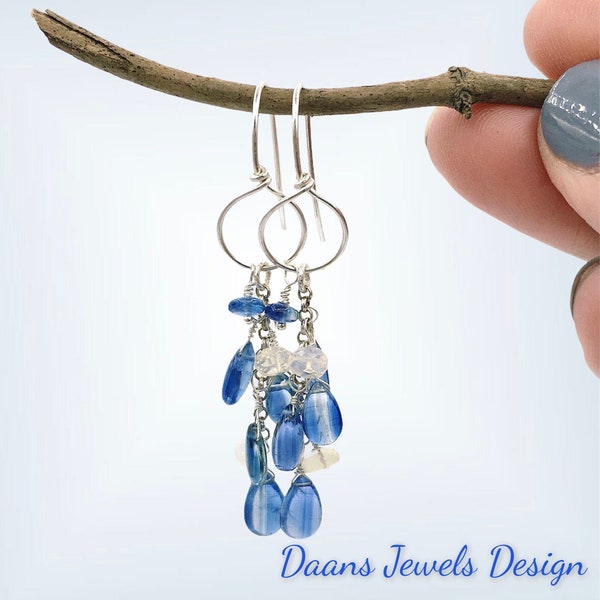 Lange oorbellen met kyaniet edelsteen druppels in sterling zilver, Druppel oorbellen, Dangle earrings, Long gemstone earrings, Blue earrings