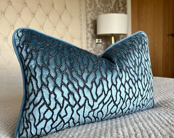 Maritim Kissen „Harbour Stripe“ – Riesiges XL Quadrat 58x58 Cm (23x23 Zoll) In Jeansblau Für Couch & Bett Maritim Kissen „Harbour Stripe“ – Riesiges XL Quadrat 58x58 Cm (23x23 Zoll) In Jeansblau Für Couch & Bett