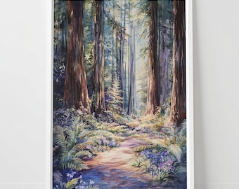 Op de afbeelding: Aquarel schilderij van een boslandschap met hoge bomen en een pad. Het kunstwerk toont een verscheidenheid aan groen, blauw en bruin, met zonlicht dat door de bomen filtert. Het schilderij is ingelijst in een witte lijst.