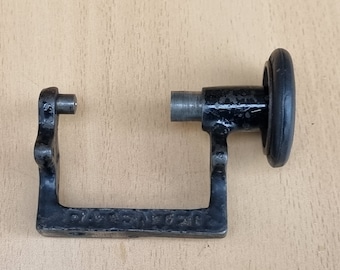 Rebobineur de canette pour machine à coudre Singer 12K. Ensemble non complet. Pour les pièces de rechange