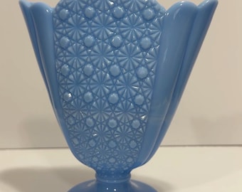 Vintage Fenton Blue Daisy & Button Fan Footed Vase