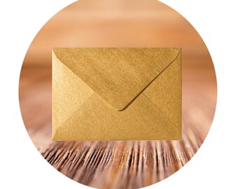 25 small envelopes in gold for your advent calendar
