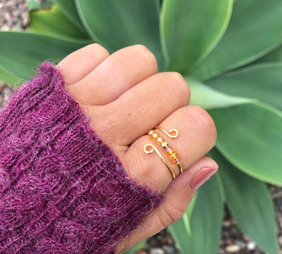 Gold worry ring deals
