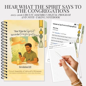 Puede incluir: Un cuaderno de espiral y un programa digital con el texto "Hear What the Spirit Says to the Congregations". La portada presenta una ilustración de un hombre con un smartphone. El programa incluye un horario y páginas para tomar notas.