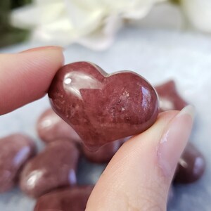 Strawberry Quartz - 1 inch Sweet Heart (25mm)